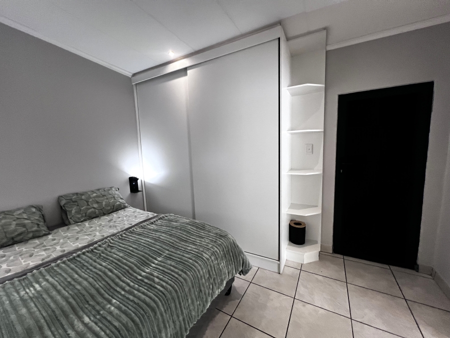 To Let 1 Bedroom Property for Rent in Table View Western Cape